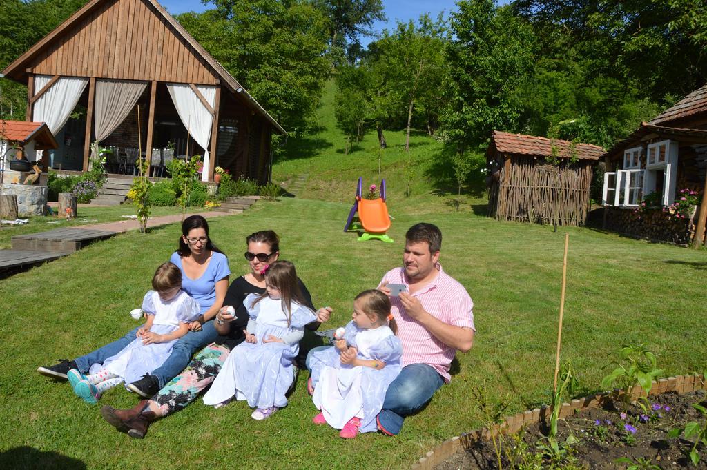 Отель Fruktarium Vendeghaz Trizs Экстерьер фото